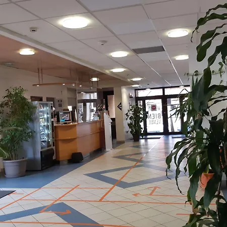 Hotel Villenouvelle 2*
