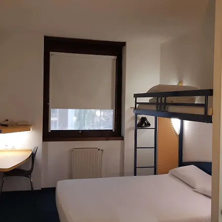 Hotel Villenouvelle 2*