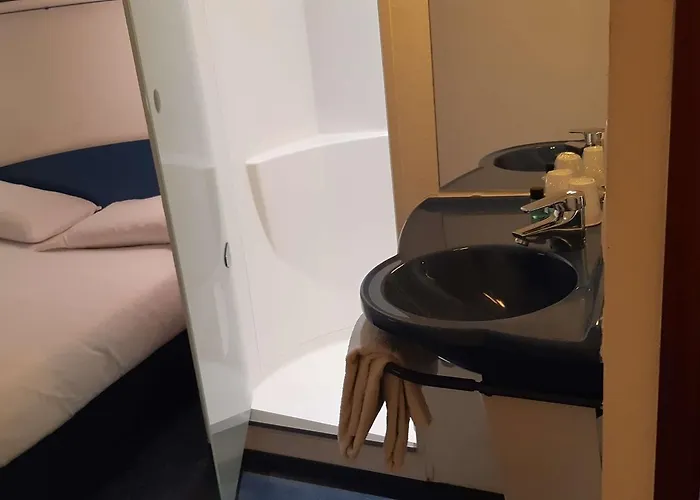 Villenouvelle Anciennement Kyriad Direct Hotel Montauban