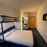 Hotel Villenouvelle Anciennement Kyriad Direct 2*