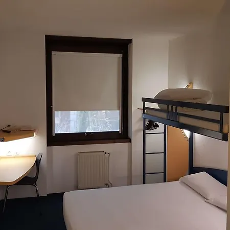 Kyriad Direct Centre Montauban