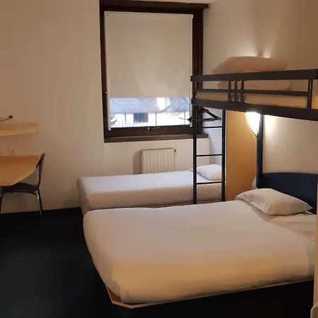 Kyriad Direct Centre Hotel Montauban