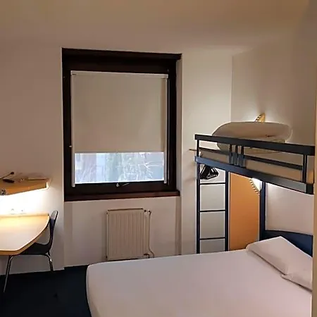Villenouvelle Hotel 2*
