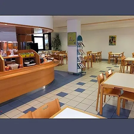Villenouvelle 2*