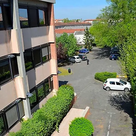 Villenouvelle Hotel