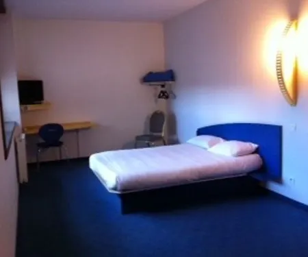 Kyriad Direct Centre Hotel Montauban